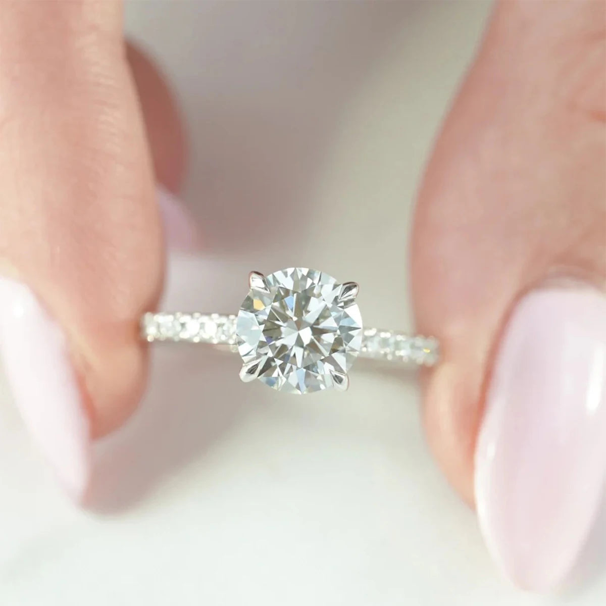 1Pc Luxury 925 Sterling Silver 2ct Moissanite Ring,Ladies' Fashion Boutique Ring Gift